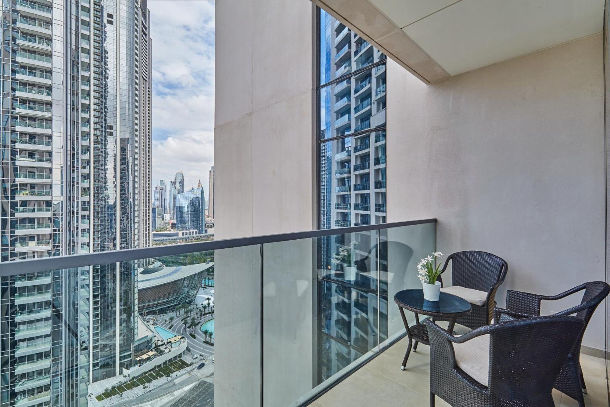Majestic Act Two 2br- 27th Floor Burj Khalifa- Downtown
